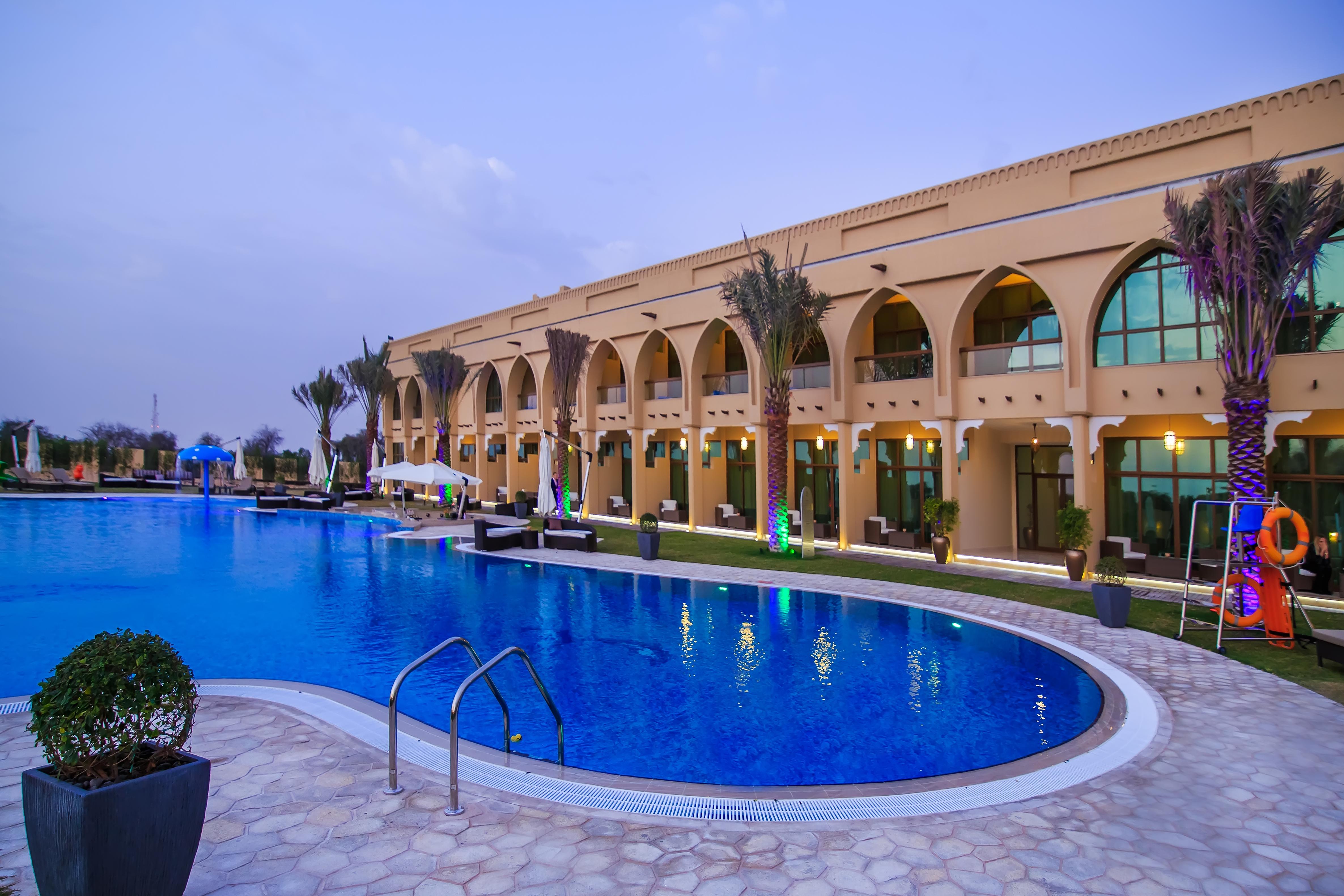 Western Hotel - Madīnat Zāyid Exteriér fotografie