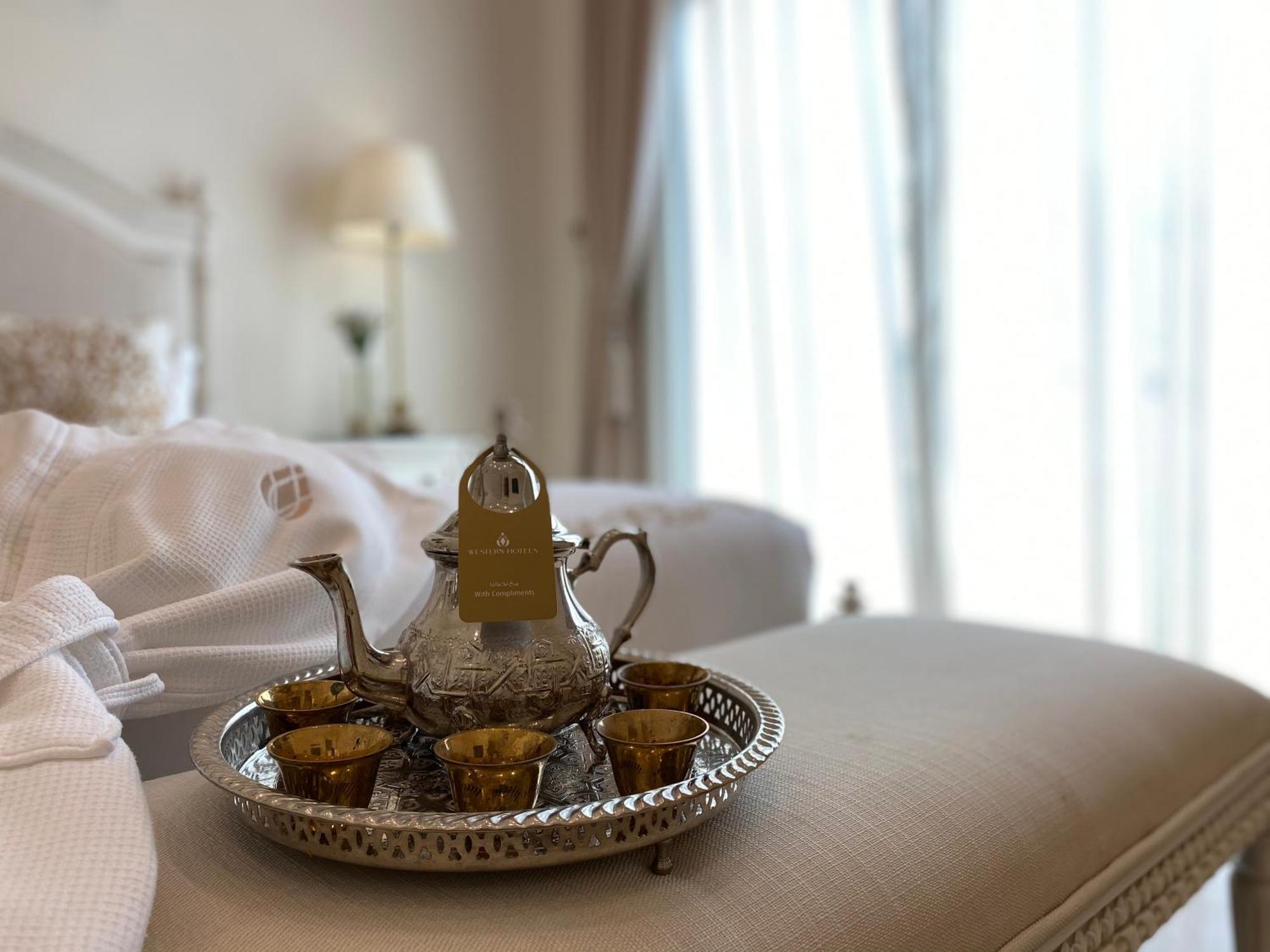 Western Hotel - Madīnat Zāyid Exteriér fotografie